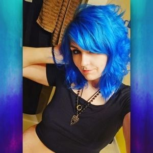 Meet your Posher, Fayelyne